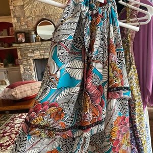 Womens Trina Turk sleeveless top size Medium